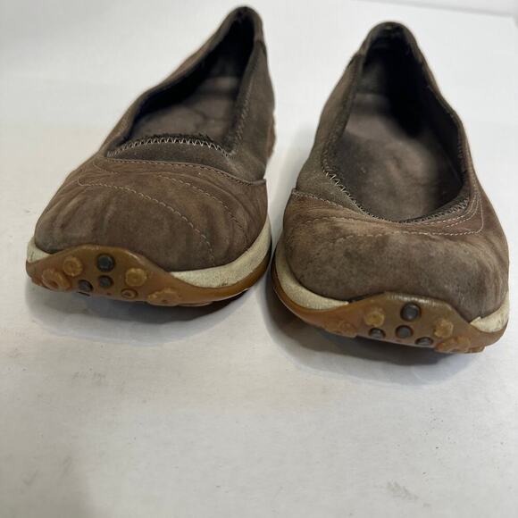 Timberland Size 9 Nubuck Leather Slip On Flats Loafer Brown Outdoor Commuter - Picture 3 of 9